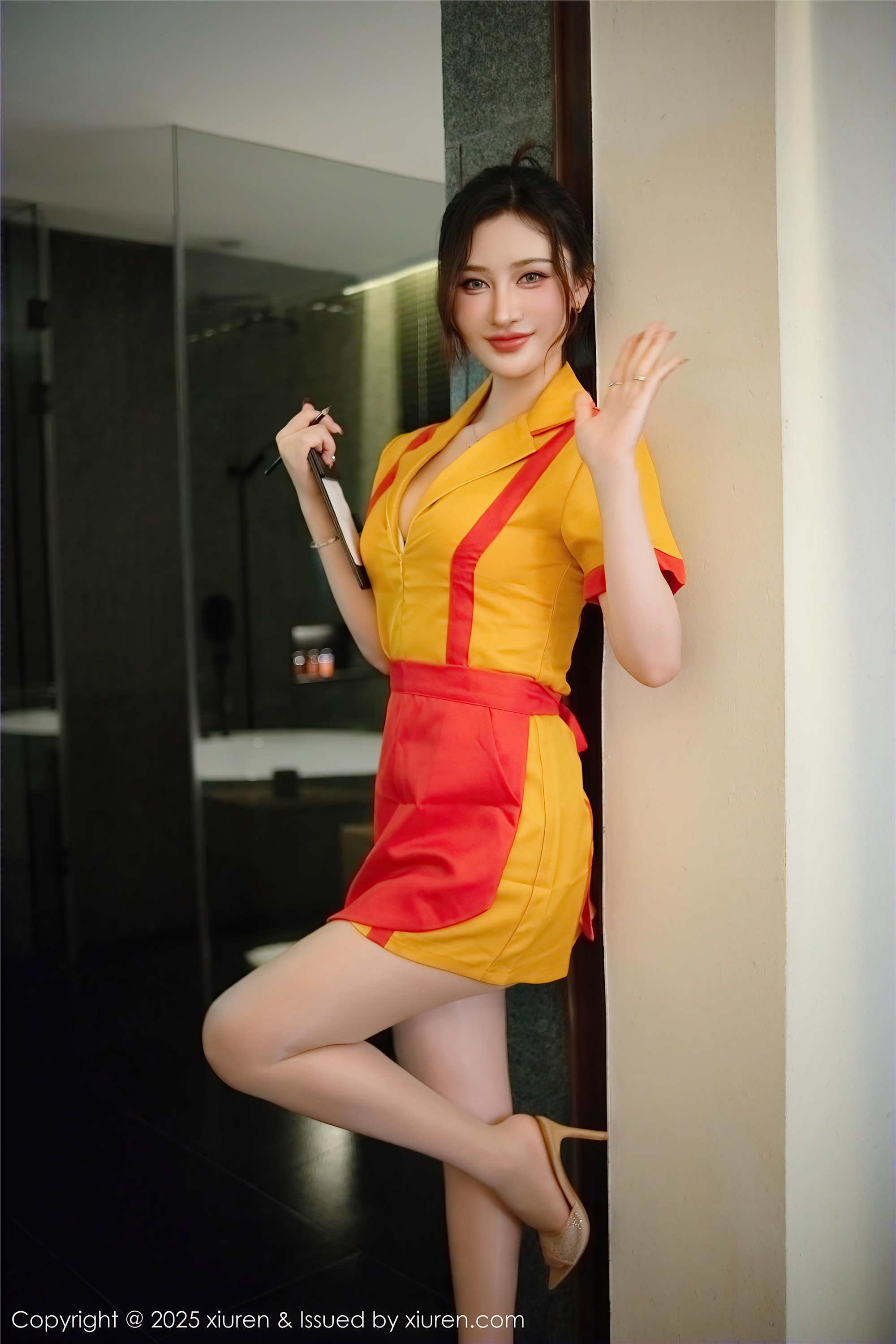 Xiuren秀人网 2025.01.02 NO.9695 蕾蕾醒了没